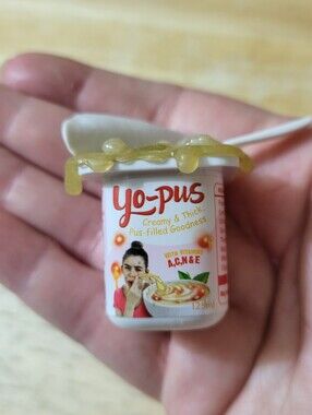 4/20$ Zuru Mega Gross Minis Series 2 Yo Pus